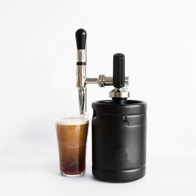 Brewer in action brewing commerical fresh skinny 64oz hand-brewed travel kegerator nitro cold coffee maker with tap system